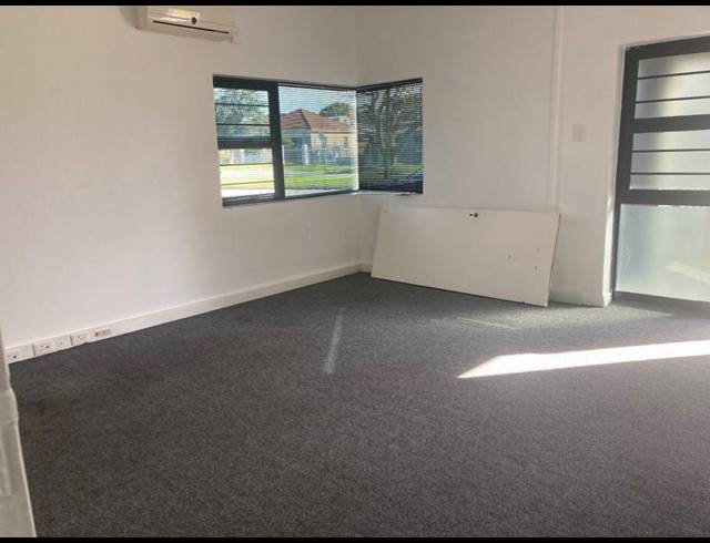 BUSINESS PROPERTY TO RENT IN NEWTON PARK